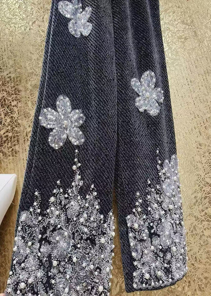 Classic Vintage Pants with a Flattering Fit