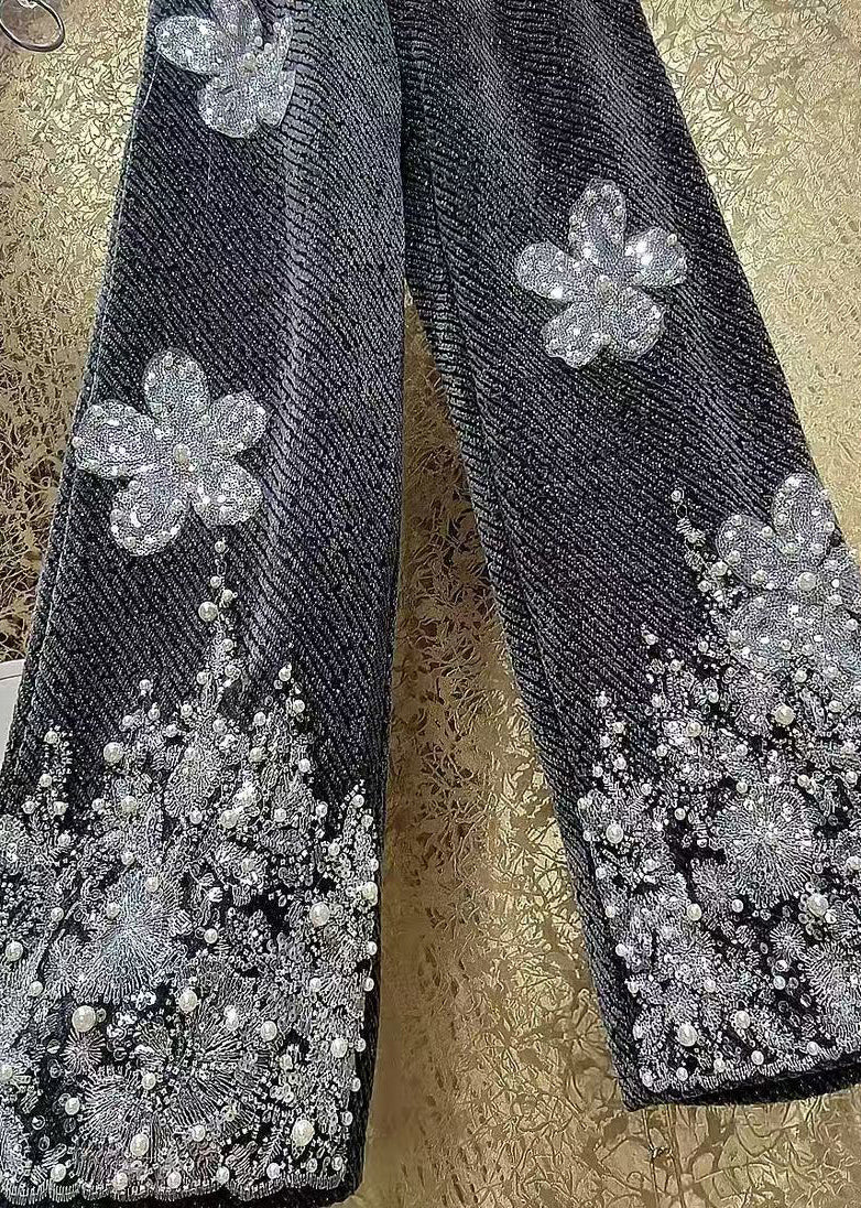 Classic Vintage Pants with a Flattering Fit