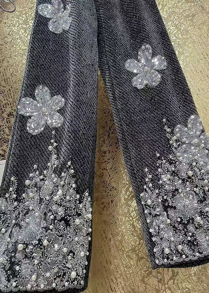 Classic Vintage Pants with a Flattering Fit