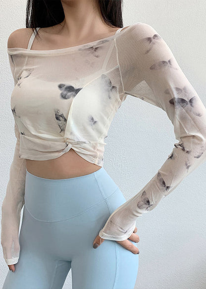 Well Tailored Top with a Graceful Silhouette