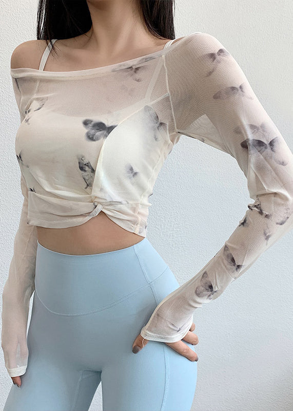 Well Tailored Top with a Graceful Silhouette