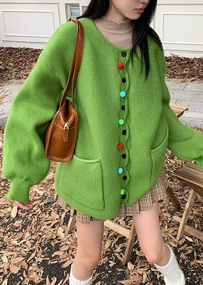 Classic Vintage Sweater with a Flattering Fit