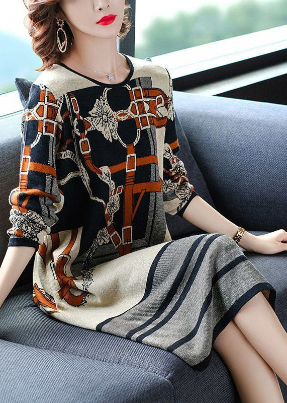 Classic Vintage Sweater with a Flattering Fit