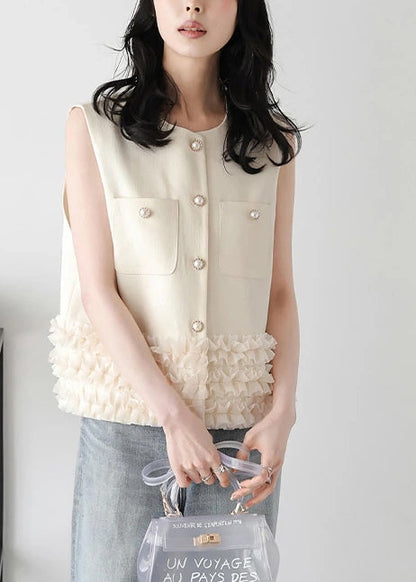 Well Tailored Top with a Graceful Silhouette