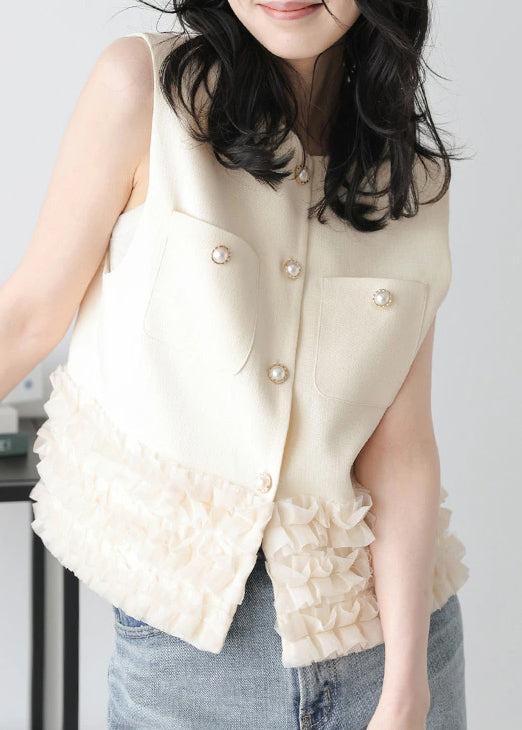 Well Tailored Top with a Graceful Silhouette