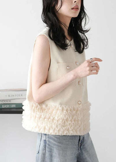 Well Tailored Top with a Graceful Silhouette