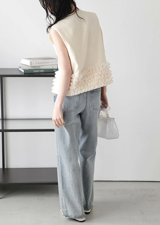 Well Tailored Top with a Graceful Silhouette