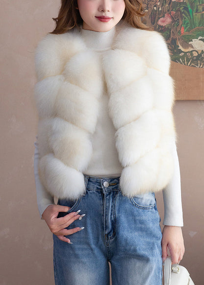 Gracefully Styled Coat for Any Occasion