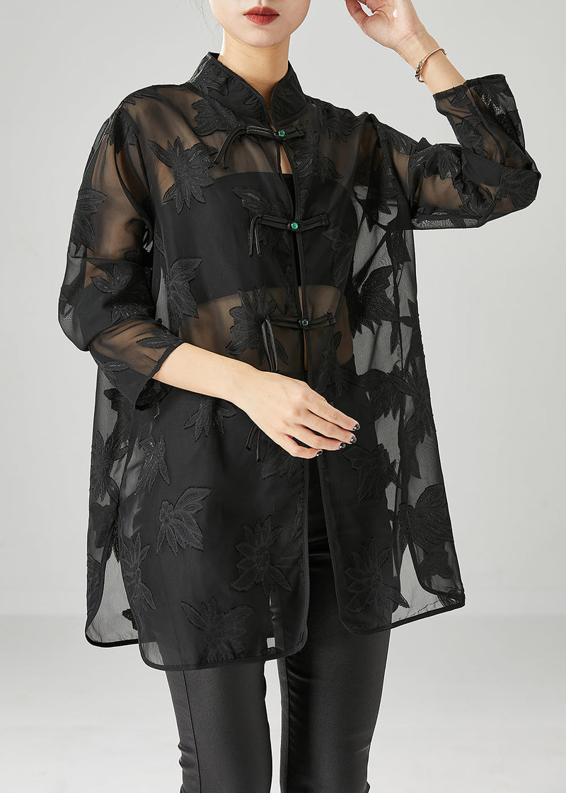 Well Tailored Top with a Graceful Silhouette