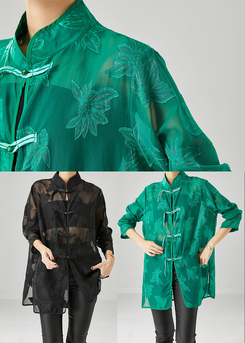 Well Tailored Top with a Graceful Silhouette