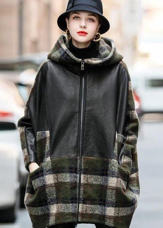 Effortlessly Elegant Coat with a Timeless Design