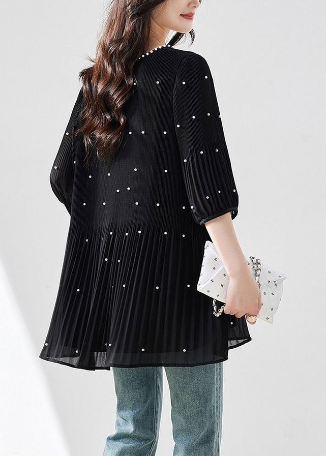 Effortlessly Elegant Top with a Timeless Design