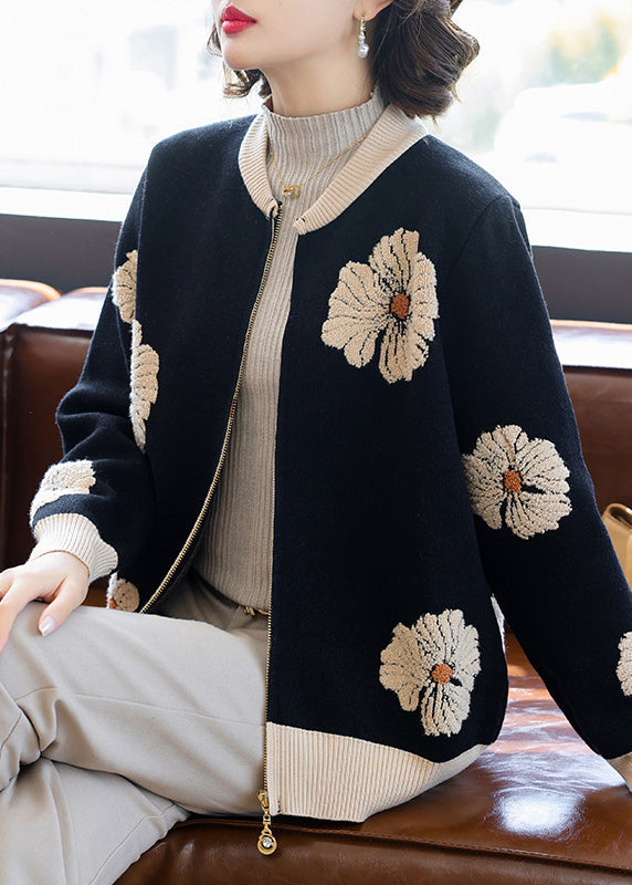 Gracefully Styled Cardigan for Any Occasion