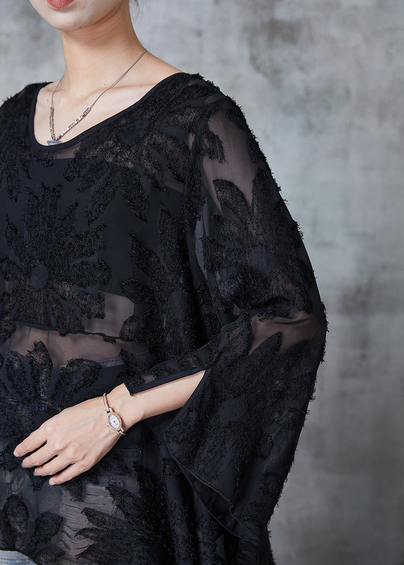 Effortlessly Elegant Blouse with a Timeless Design