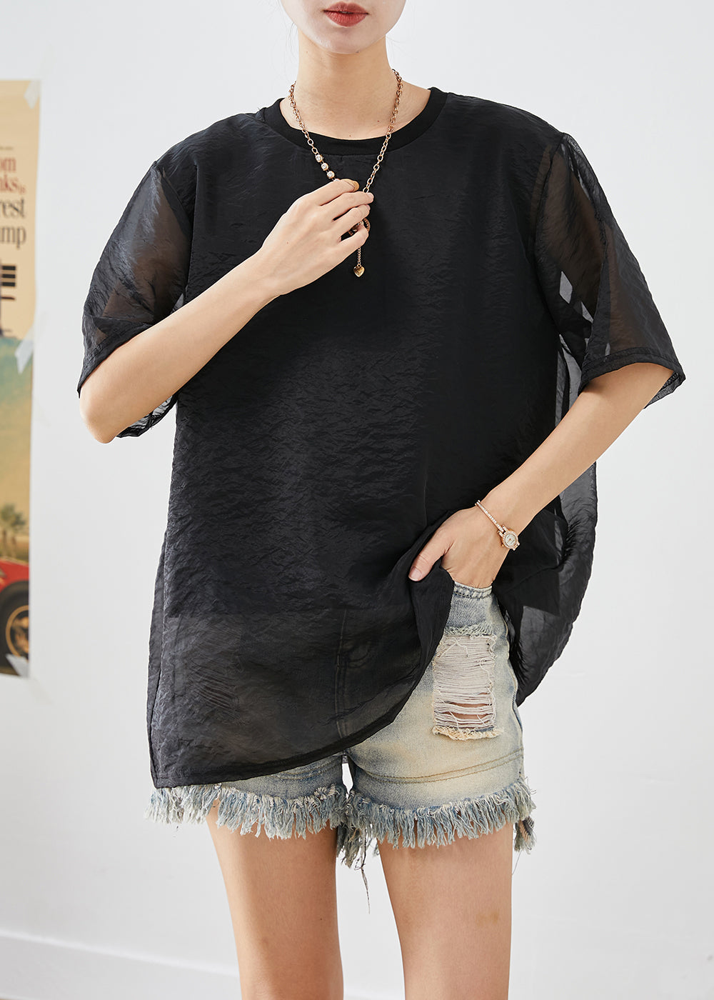 Effortlessly Elegant Top with a Timeless Design