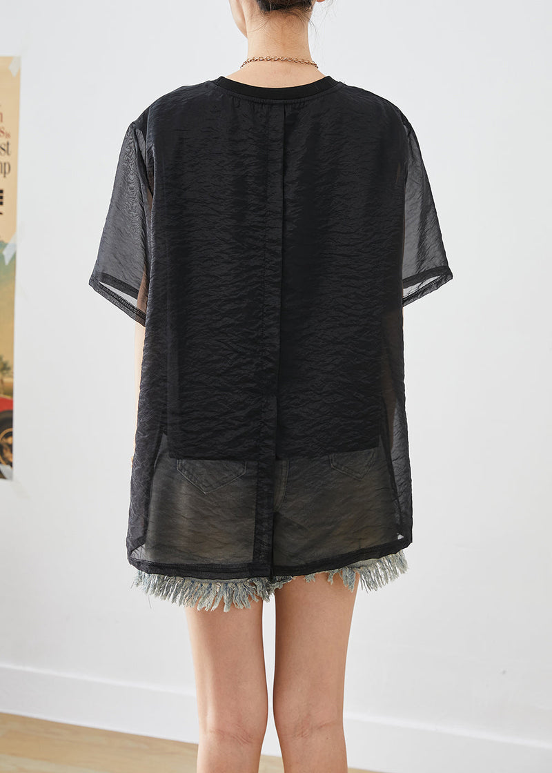 Effortlessly Elegant Top with a Timeless Design