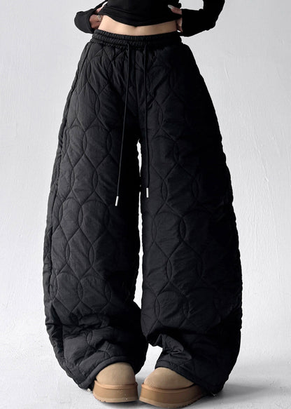 Well Tailored Pants with a Graceful Silhouette