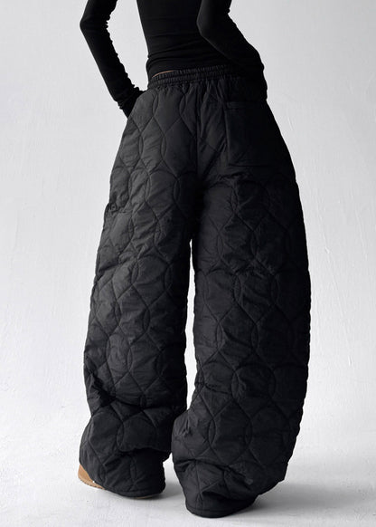 Well Tailored Pants with a Graceful Silhouette