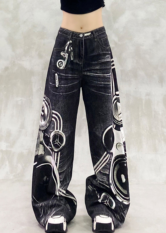 Effortlessly Elegant Pants with a Timeless Design