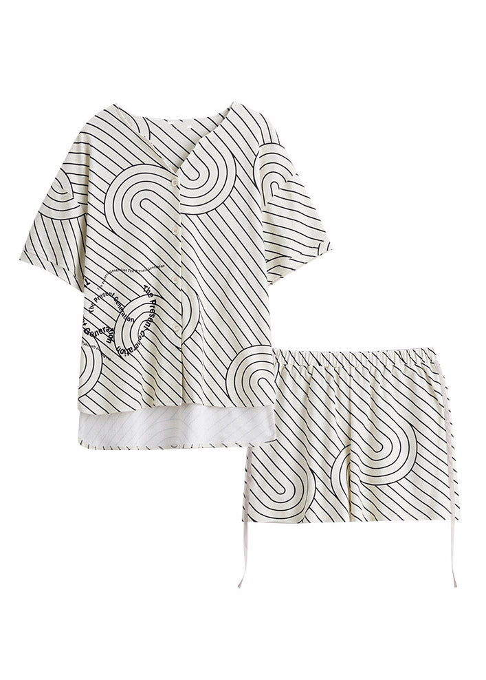Well Tailored Garment with a Graceful Silhouette
