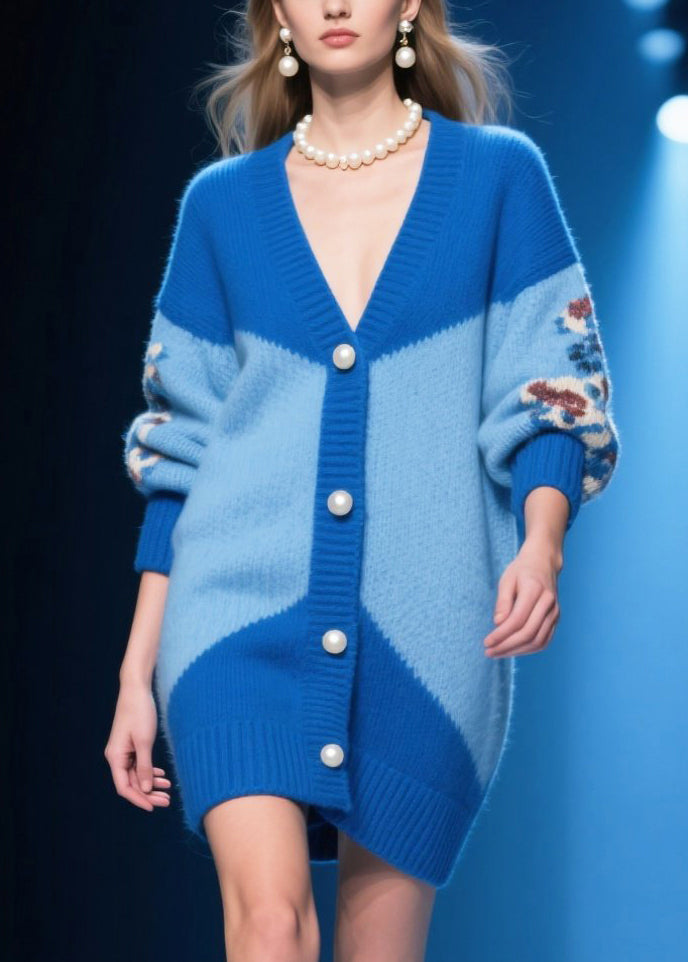Well Tailored Cardigan with a Graceful Silhouette
