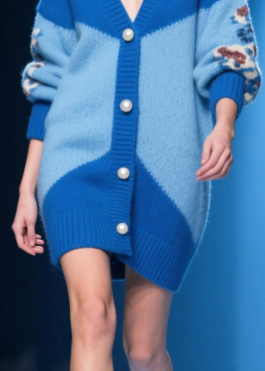 Well Tailored Cardigan with a Graceful Silhouette