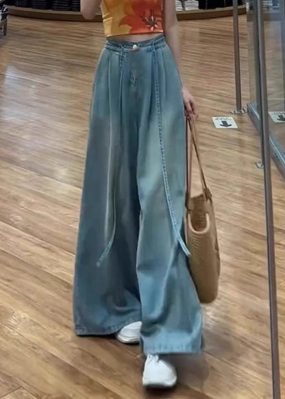 Effortlessly Elegant Pants with a Timeless Design