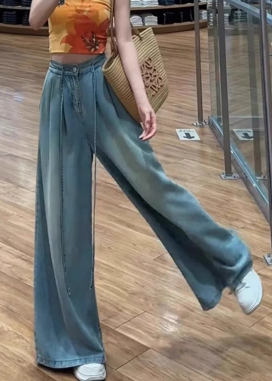 Effortlessly Elegant Pants with a Timeless Design