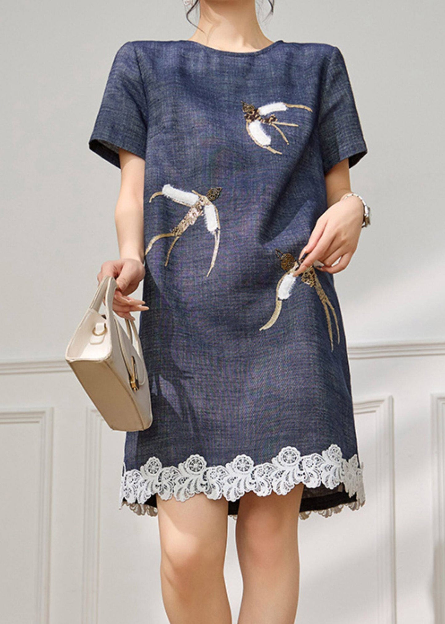 Classic Vintage Dress with a Flattering Fit