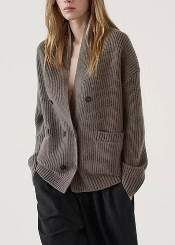 Beautifully Finished Cardigan in a Timeless Design