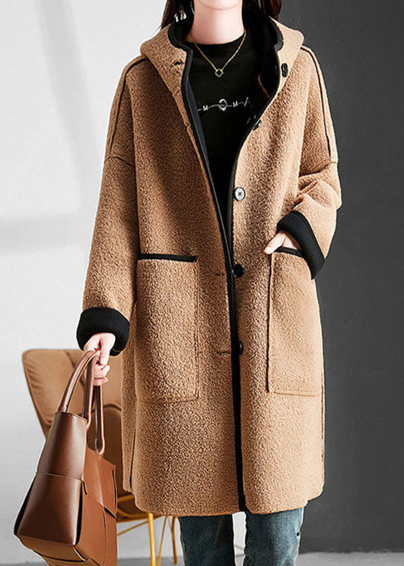 Beautifully Finished Coat in a Timeless Design