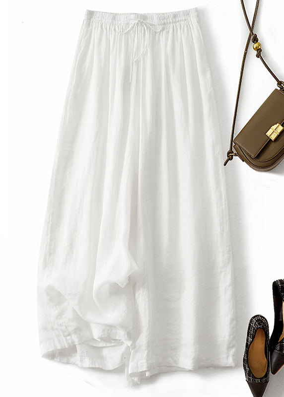 Effortlessly Elegant Pants with a Timeless Design