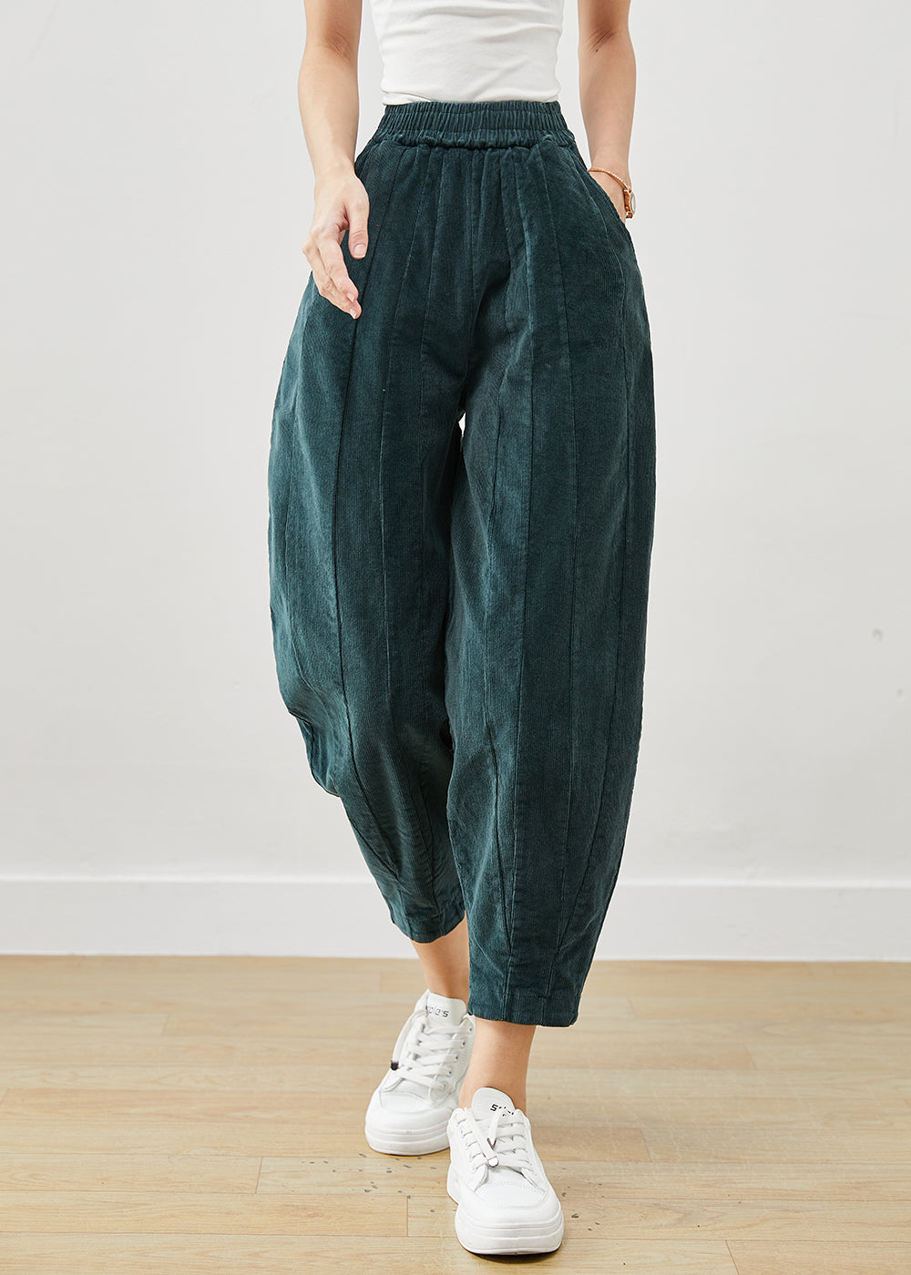 Polished Pants with an Effortless Classic Look