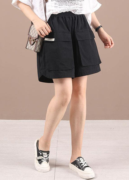 Effortlessly Elegant Pants with a Timeless Design
