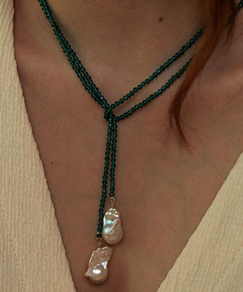 Beautiful Pearl Necklace with Unique Style