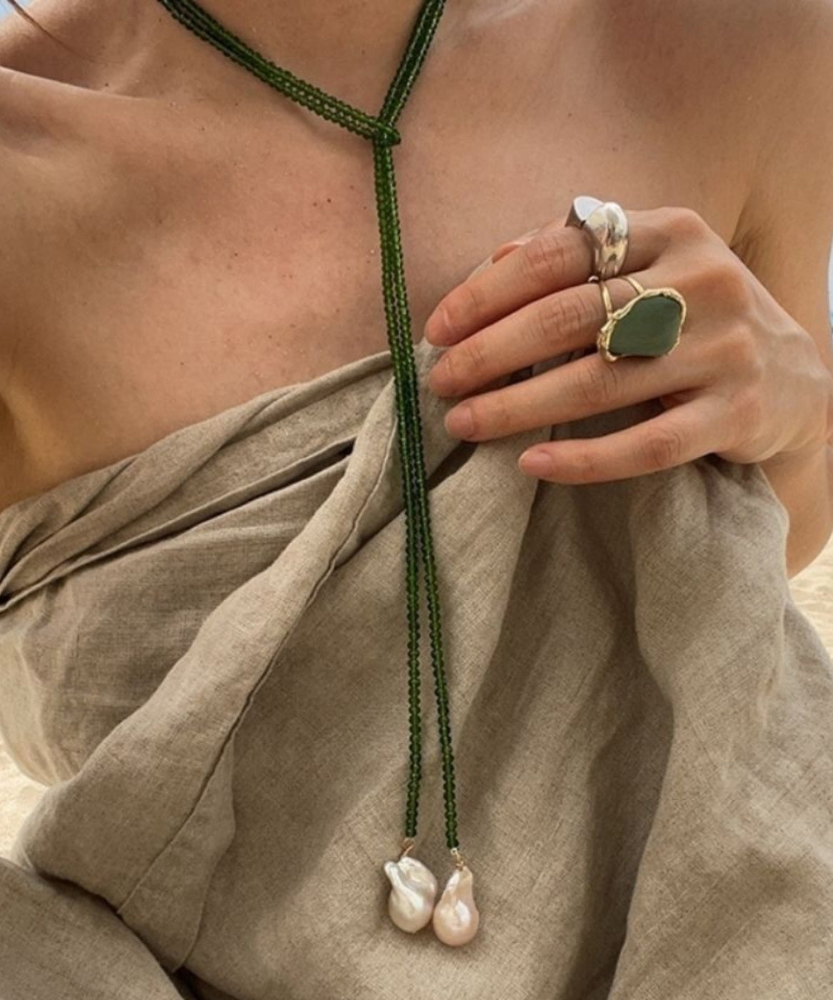 Beautiful Pearl Necklace with Unique Style