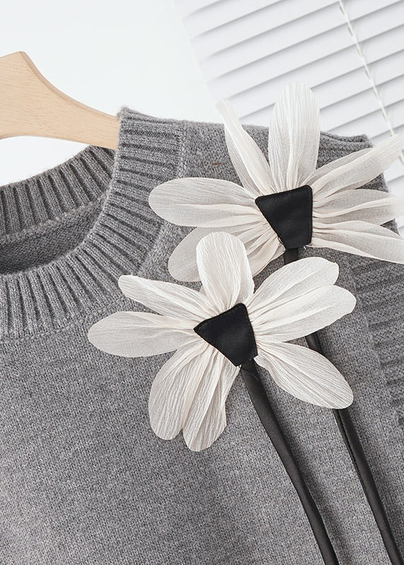 Sophisticated Garment with a Clean Classic Look