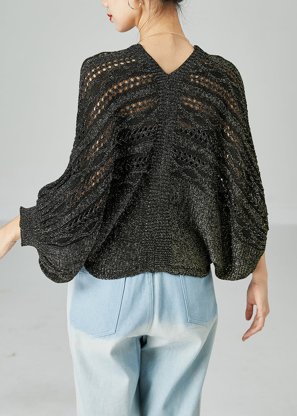 Beautifully Finished Top in a Timeless Design