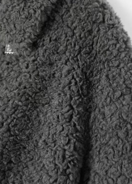 Elegantly Styled Coat for Everyday Wear