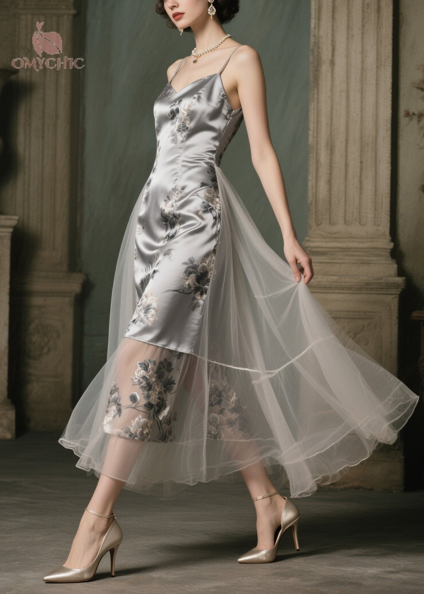 Sophisticated Dress with a Clean Classic Look
