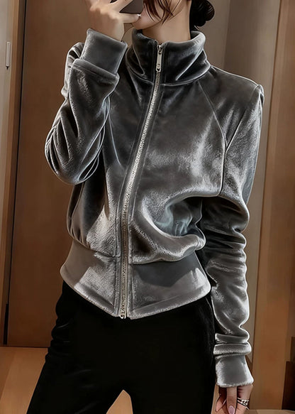 Beautifully Finished Coat in a Timeless Design