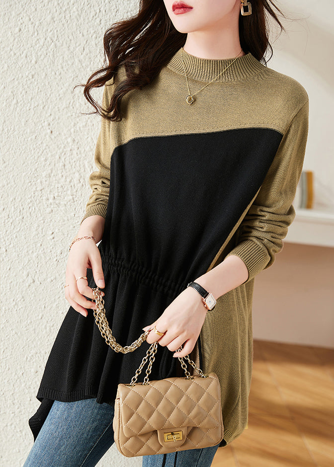Classic Vintage Sweater with a Flattering Fit
