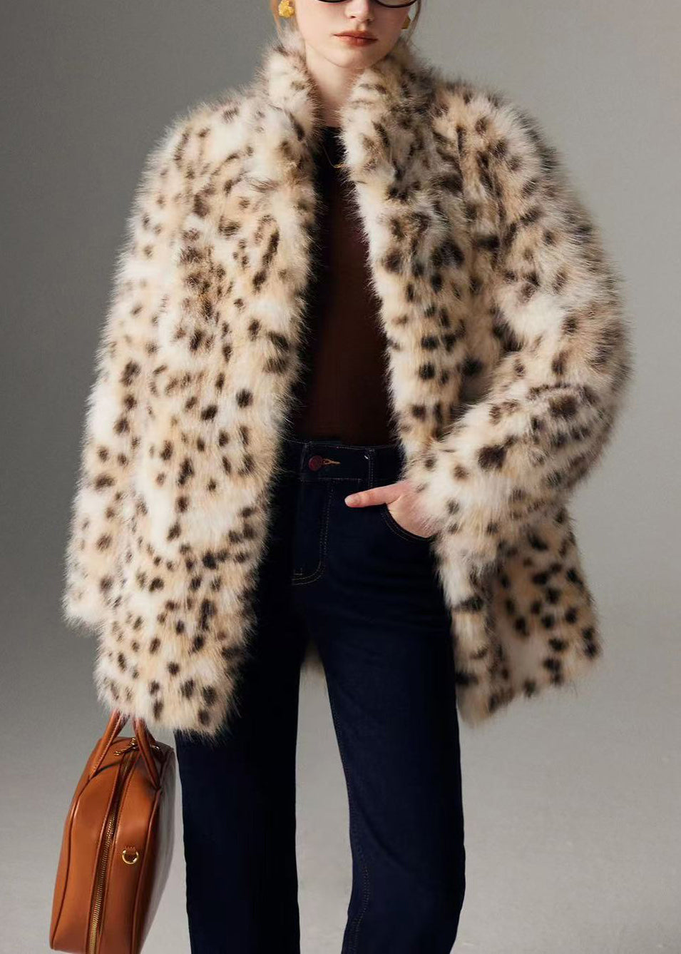 Beautifully Finished Coat in a Timeless Design