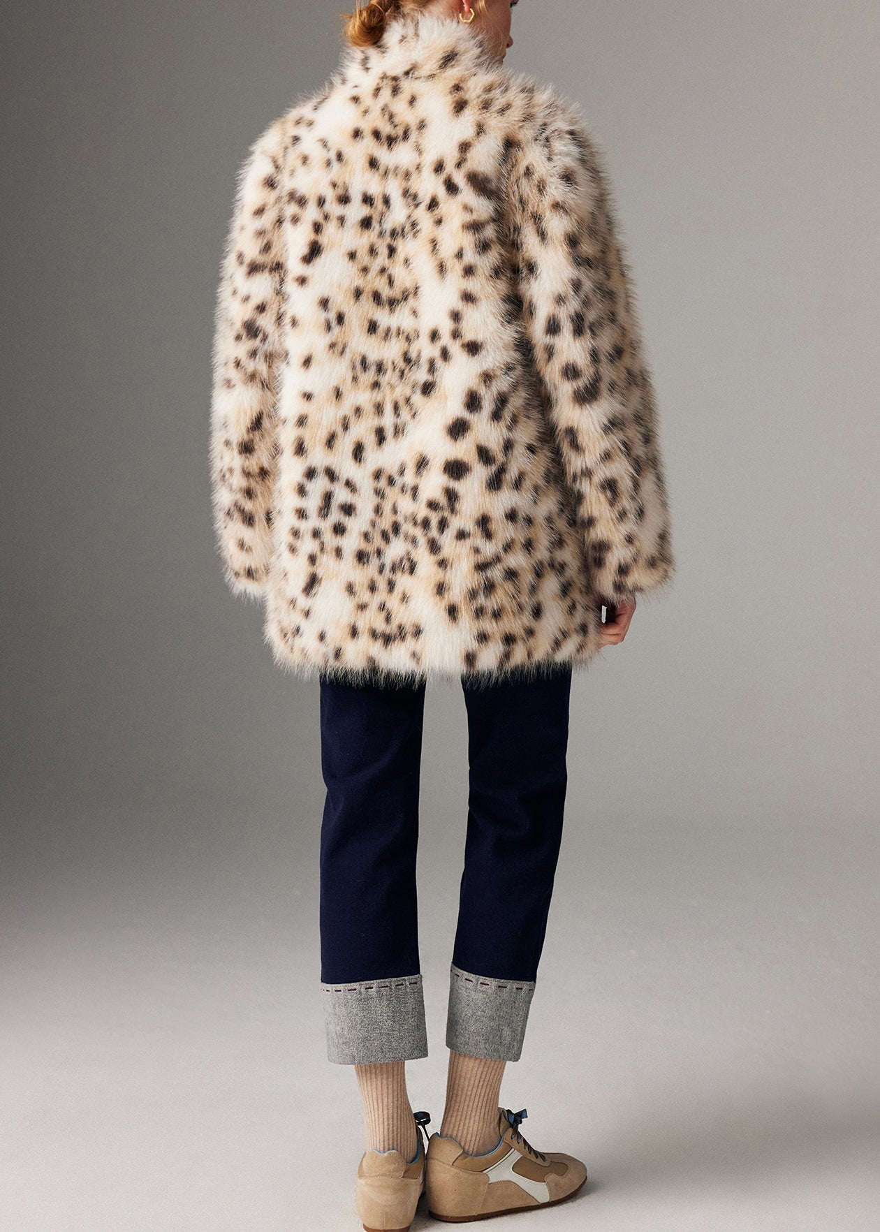Beautifully Finished Coat in a Timeless Design