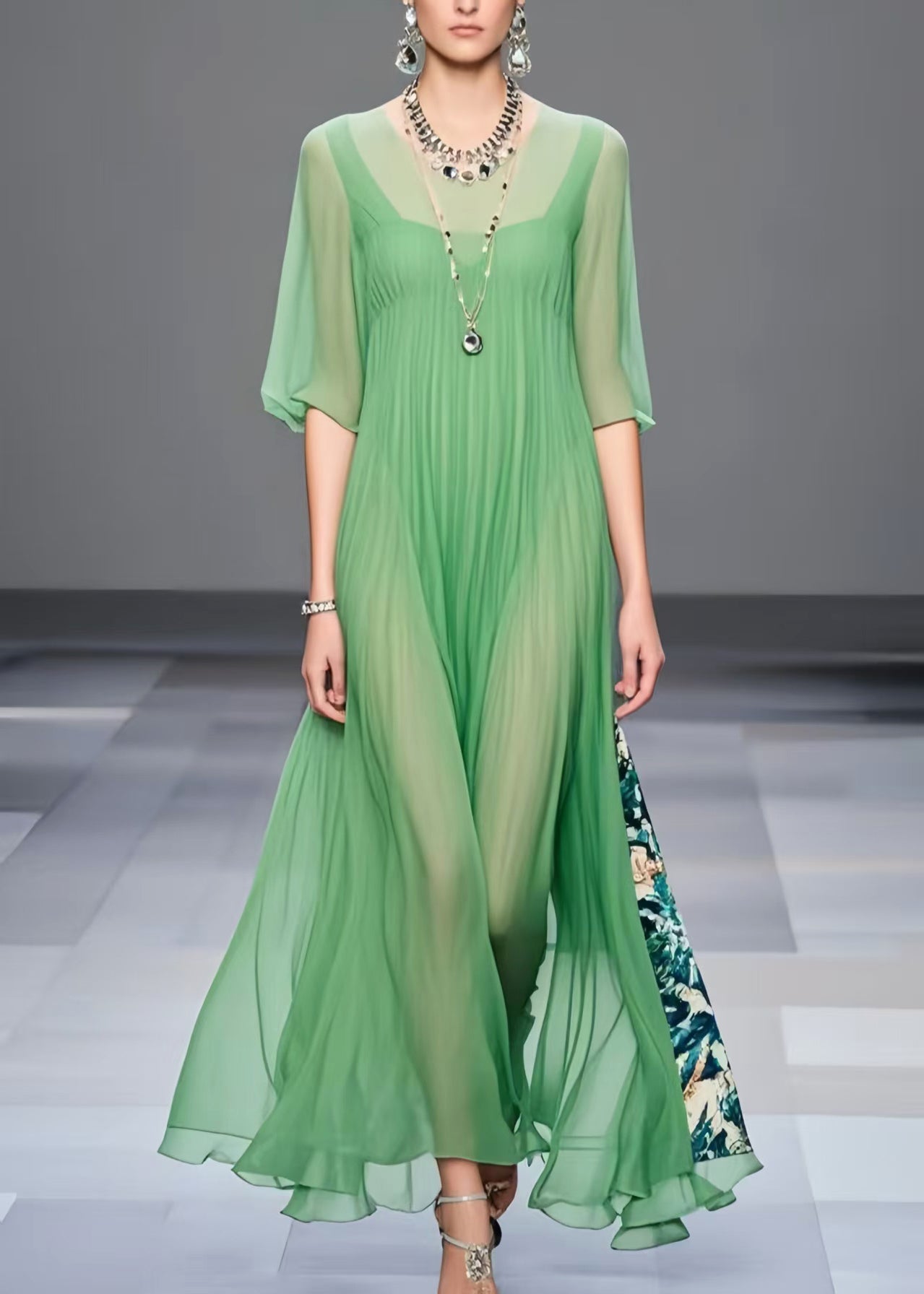 Classic Vintage & Enduringly Stylish Dress