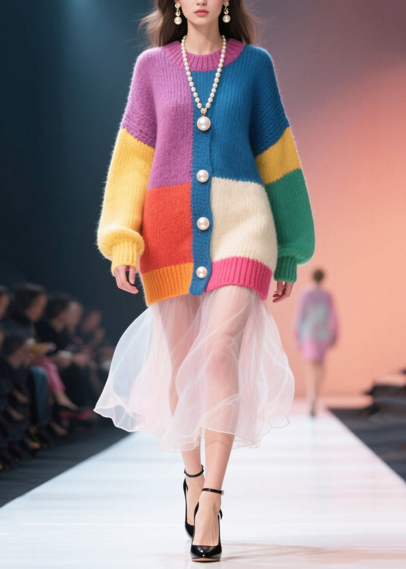 Classic Vintage Sweater with a Flattering Fit