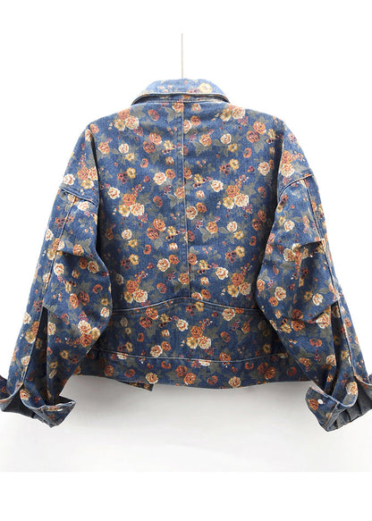 Gracefully Styled Coat for Any Occasion