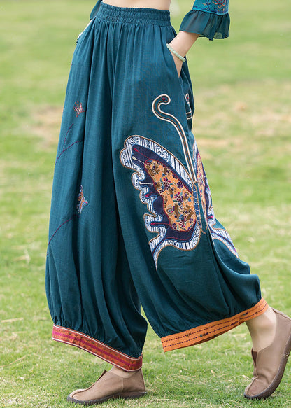 Classic Vintage Pants with a Flattering Fit