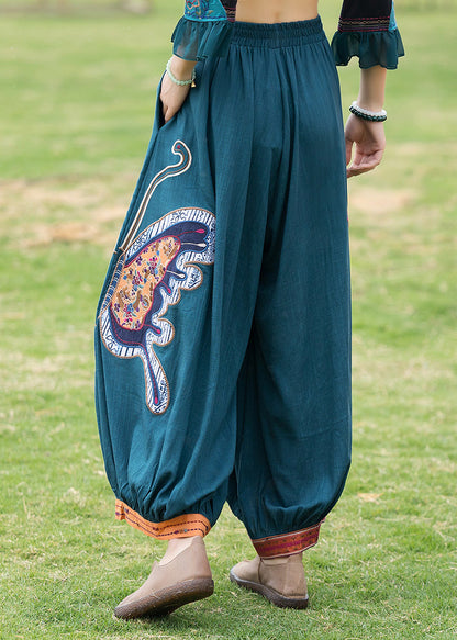 Classic Vintage Pants with a Flattering Fit