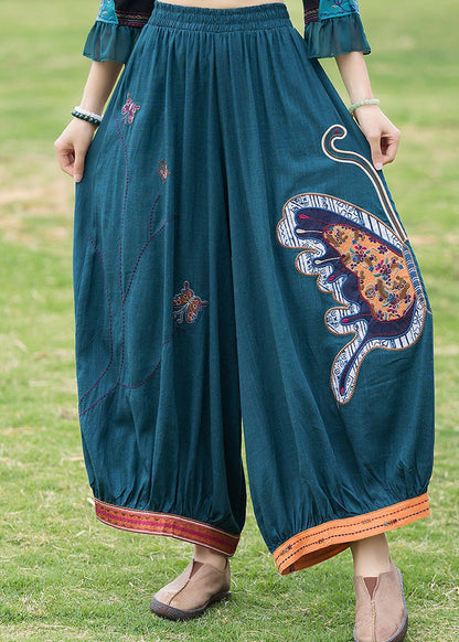 Classic Vintage Pants with a Flattering Fit